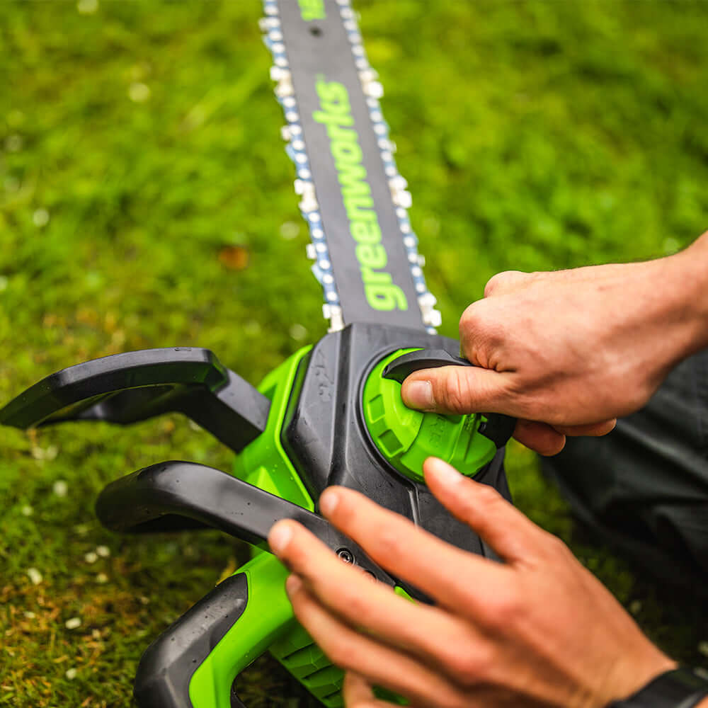 24V Chainsaw 30cm - 4Ah Battery