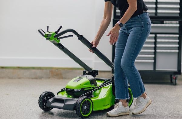 POWERALL 48V (24V x 2) Lawn Mower 46cm Self-Propelled Gen. II - 2x 4Ah Battery