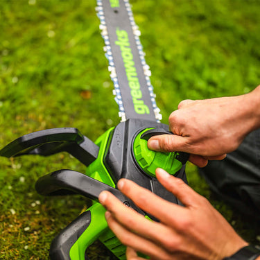 24V Chainsaw 30cm - 4Ah Battery