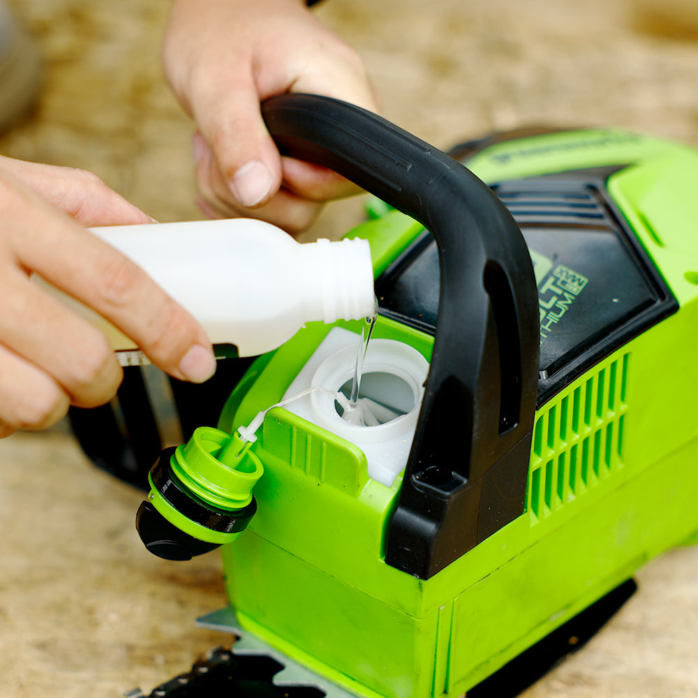 40V Chainsaw 40cm 1,8 kW - 2x 2Ah Battery
