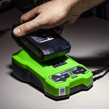 24V Starter Kit 2Ah Battery + Charger